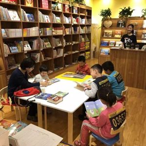 「翻翻书绘本馆」 童趣空间设计探索与多元阅读体验